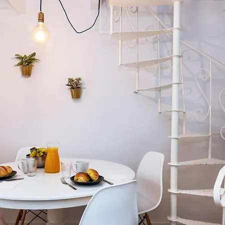 Duplex Near Lx Factory Apartment *
