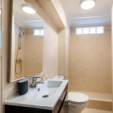 Duplex Near Lx Factory Apartment *
